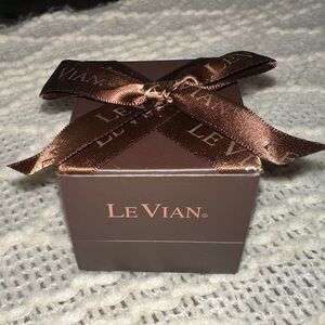 LeVian Chocolate Brown Small Ring 💍 Jewelry Gift Box with Ribbon NWOT! NO RING💍